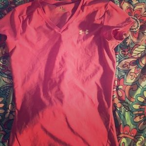 Unde armour pink shirt